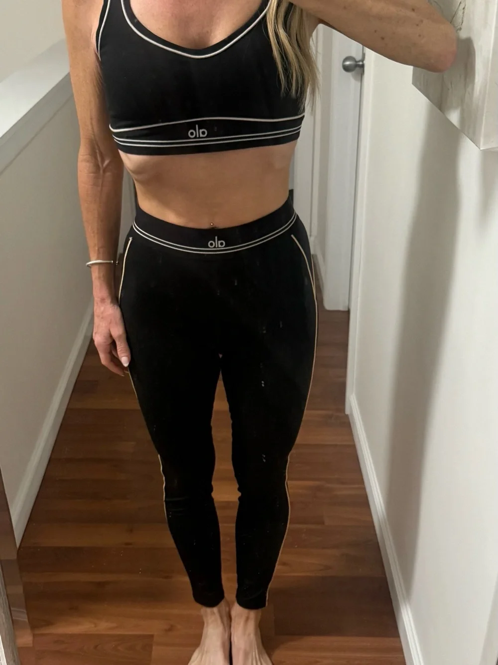 alo Black Active Set - Sports Bra & Leggings - Small